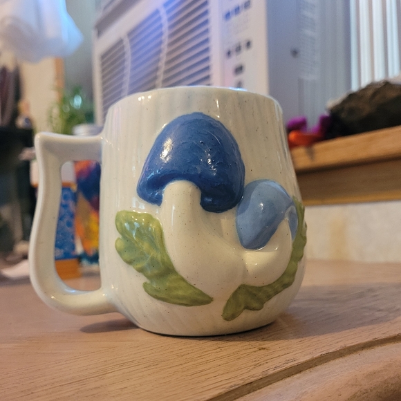 Blue mushroom shroom mug - Picture 2 of 4